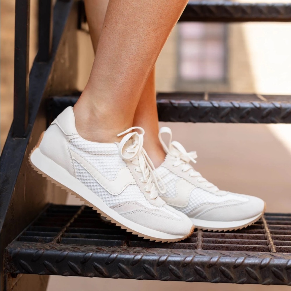 Dolce Vita B.Ntcd Mesh Sneaker In White